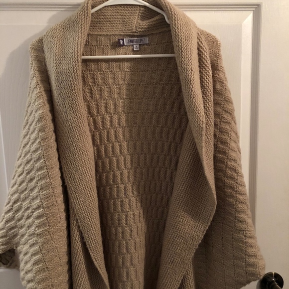 Sweater - Picture 1 of 4